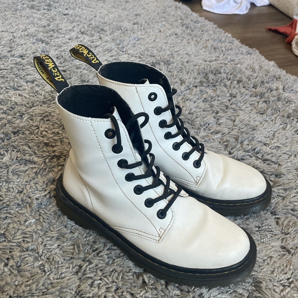 WHITE DR MARTEN BOOTS